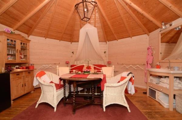 Erfgoedlogies Bed And Breakfast 'T Olde Hof Westervelde Exterior foto